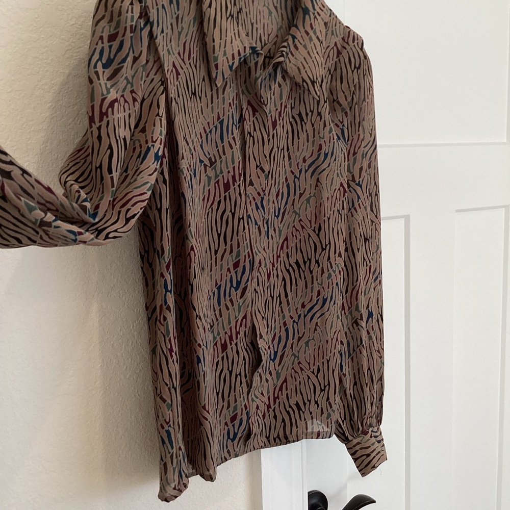 Vintage Alexandria Long Sleeve Collared Blouse Silky Size 8 Brown Burgundy - Picture 3 of 8